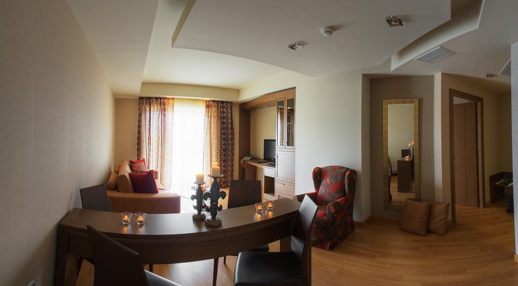 Elpida Resort & Spa เซเรส ภายนอก รูปภาพ